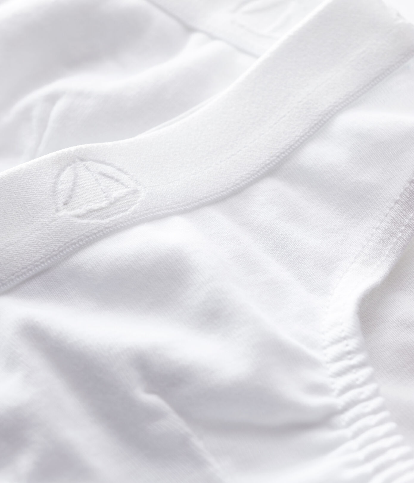 2-pack of boys' white cotton briefs