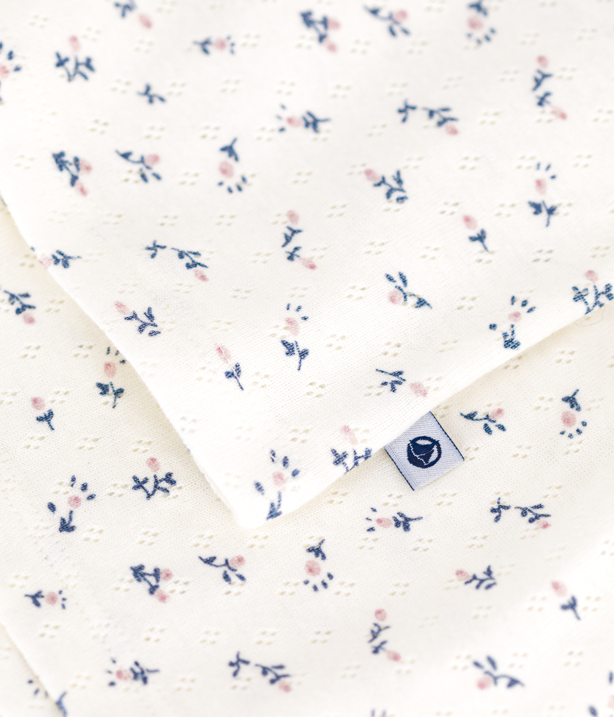 بيجاما شورت للأطفال من القطن المحبوك بغرز مفتوحة بطبعة زهور