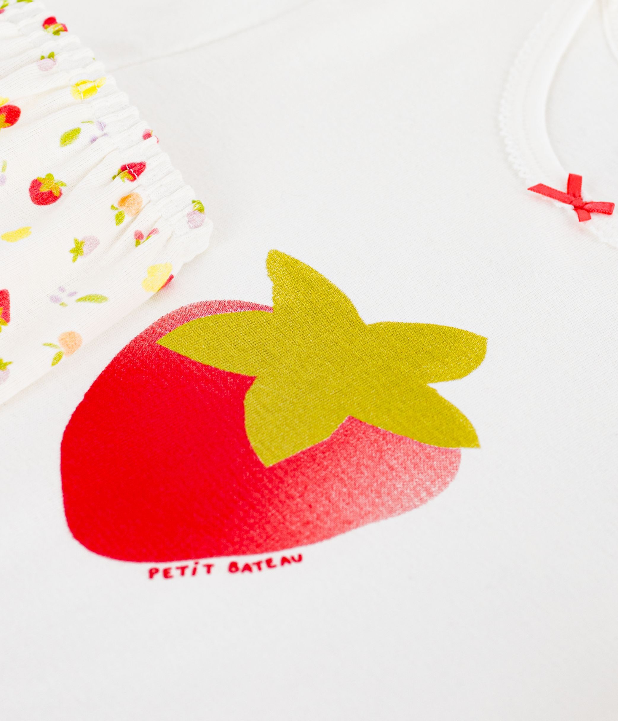 Children's short cotton pyjamas printed with fruit